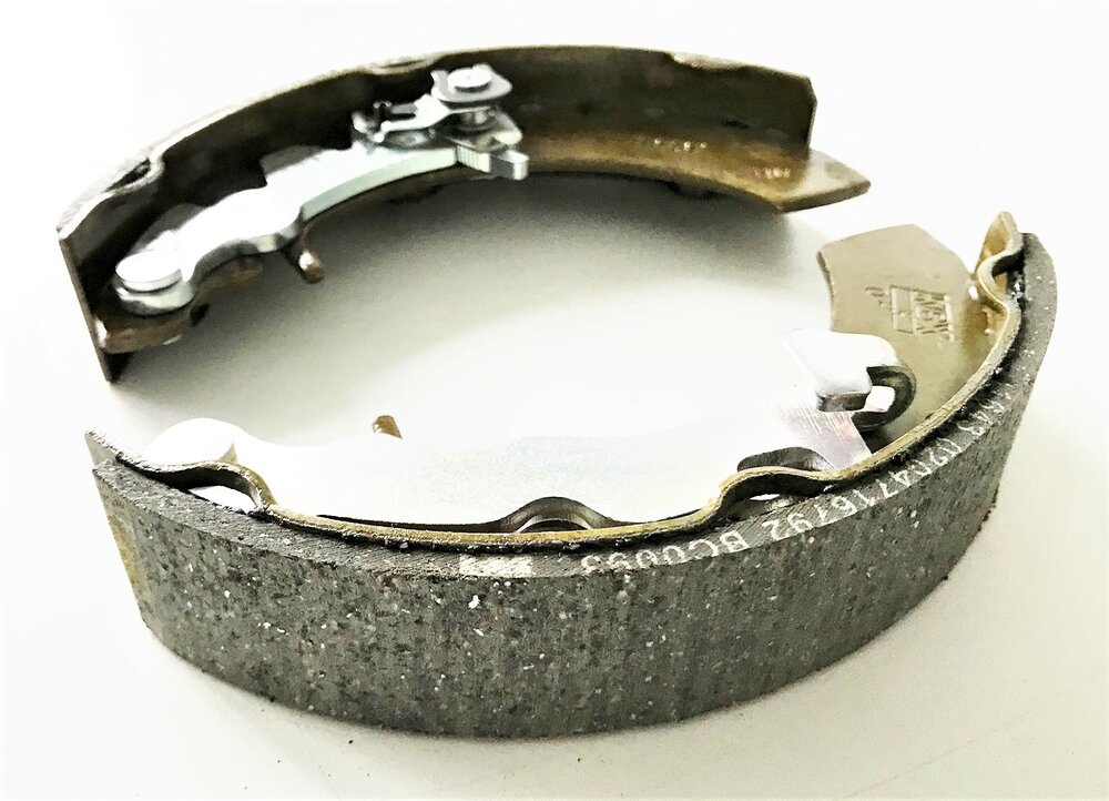 Rear brake shoe kit Calessino 200 - Left - SALE