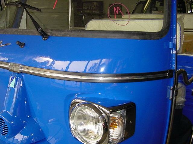 Sierlijst middenstuk chroom voorfront Calessino Diesel - AKTIE