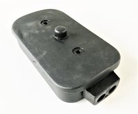 Cable box with 6-pole connector strip 