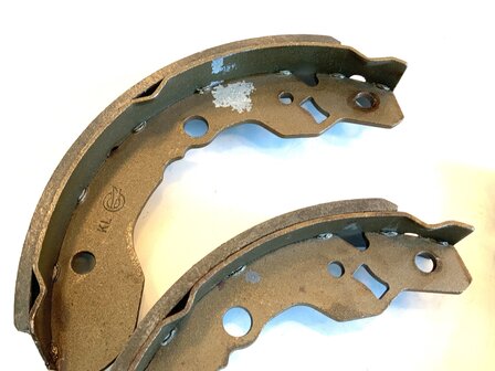 Brake shoe kit K01