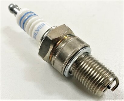 Spark plug Bosch silver Ape50 EU4 +2018