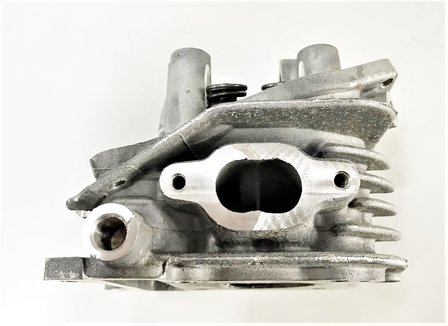 Cylinder head complete with valves Cakessino 200 EU4