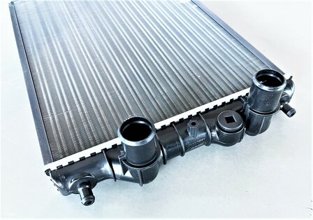 Radiator Daihatsu / Porter Benzine en Diesel - imitation