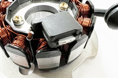 Stator / alternator 4 -wire Ape50 - imitation