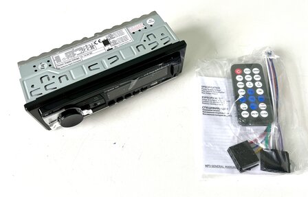 Car radio with USB and remote control