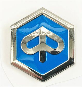 Embleem / logo op voorfront Ape50 EU4 - AKTIE