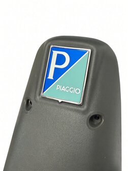 Logo Piaggio in grille Calessino Diesel en in grille Porter 