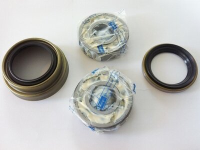 Front wheel bearing set complete Daihatsu / Porter