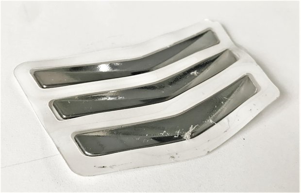 Chrome trim stripes set on front fender Calessino 200 E4