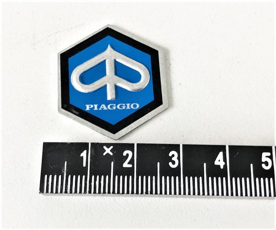 Embleem / Logo Piaggio  algemeen Ape50 Oud Type - imitatie