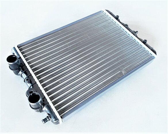 Radiator Daihatsu / Porter Benzine en Diesel - imitation