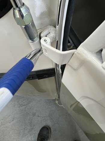 Deurscharnier - bevestiging Ape Classic + Apecar P501-P601 + MPF400