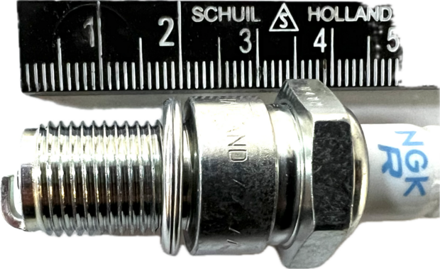 Bougie NGK Ape50 vanaf 85cc extra lange schacht / schroefdraad voor Polini
