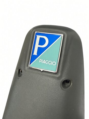 Logo Piaggio in grille Calessino Diesel en in grille Porter 