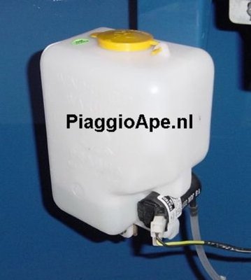 Ruitensproeiertank met motor Ape Classic / Calessino Benzine en Diesel