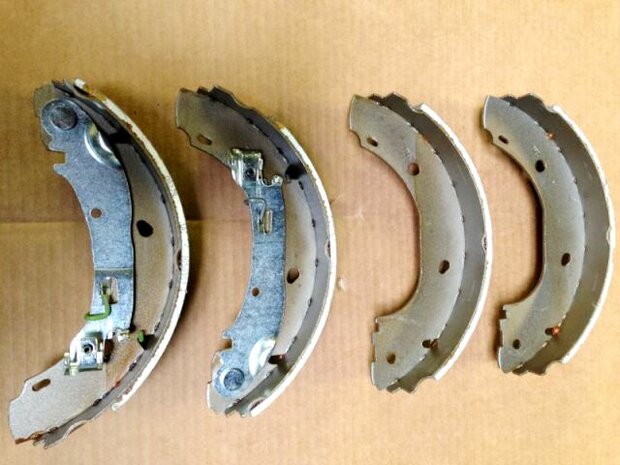 Brake shoe kit  Porter Maxxi