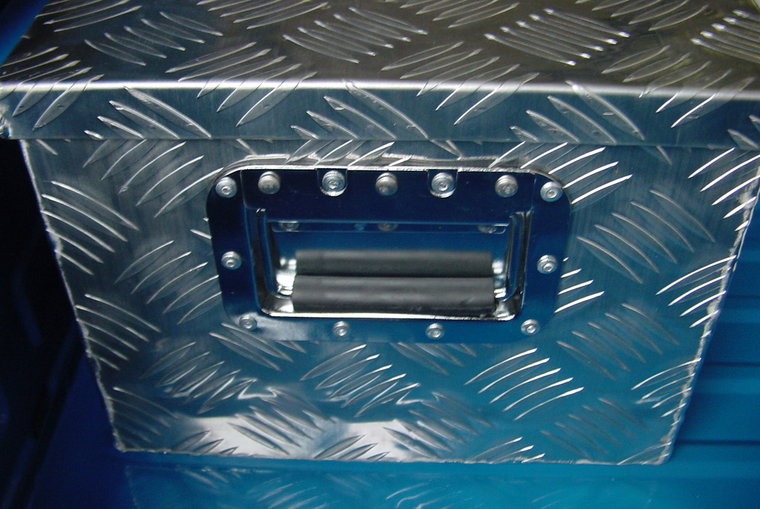 Alumunium opbergkist met slot - Middel Piaggio Ape onderdelen Webshop